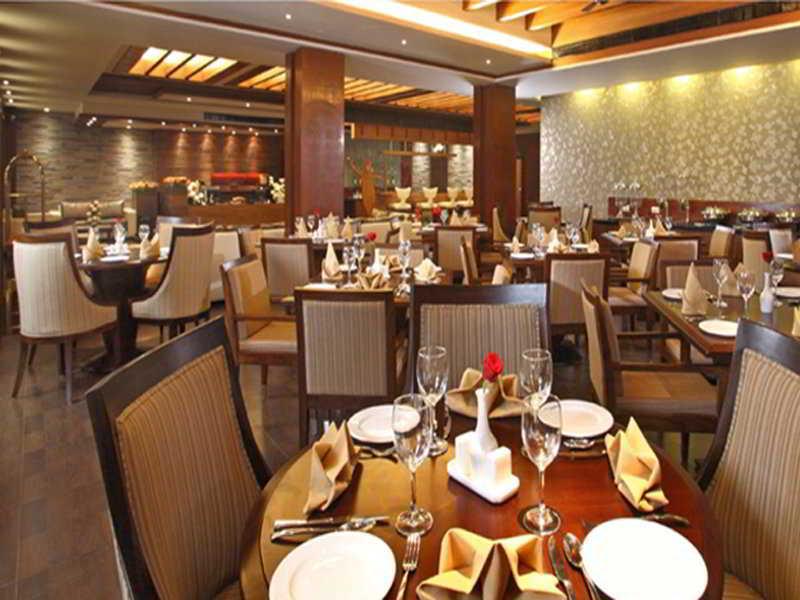 Godwin Hotel Haridwār Esterno foto