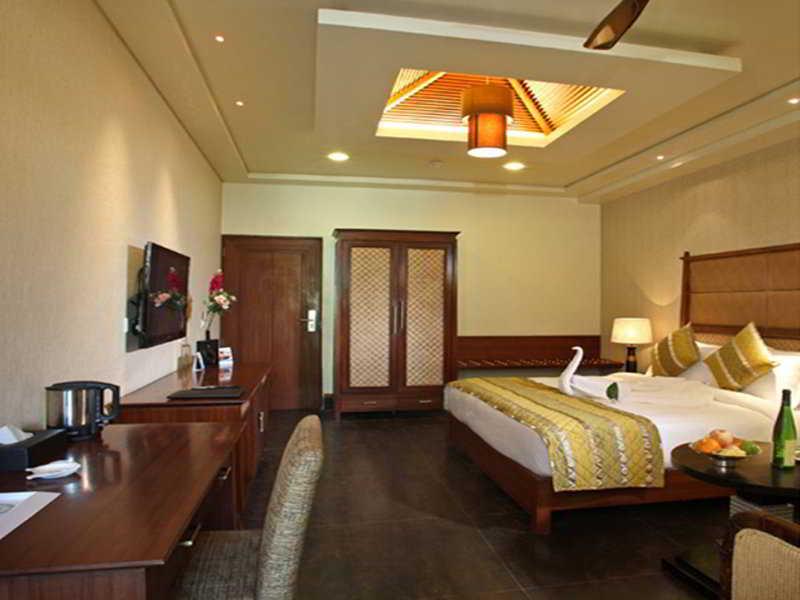 Godwin Hotel Haridwār Esterno foto