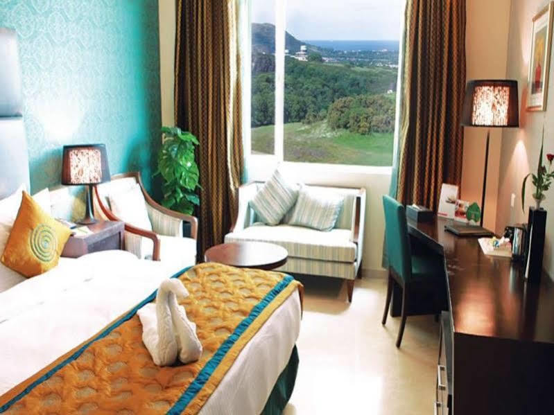 Godwin Hotel Haridwār Esterno foto